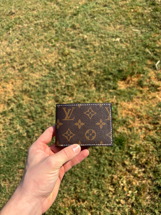 LV minimalist wallet