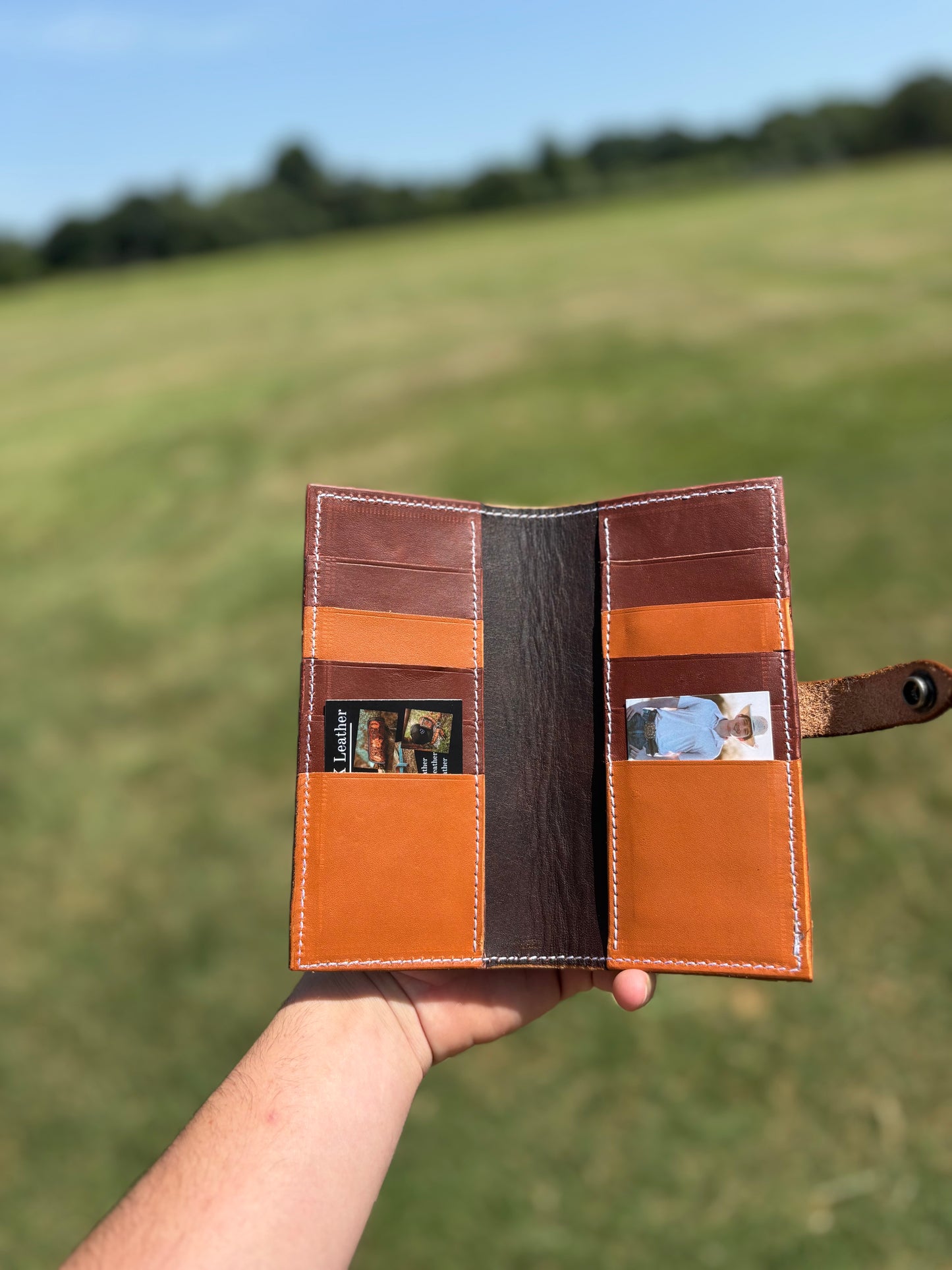Lady’s clutch wallet